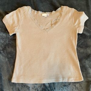 small so khaki color shirt